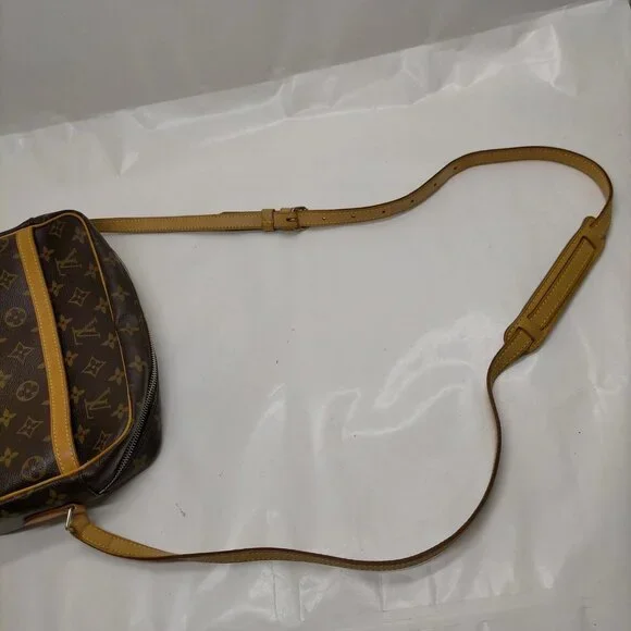 Authentic Louis Vuitton Trocadero 27 Brown Monogram Crossbody mn643-112725 - Picture 5 of 16